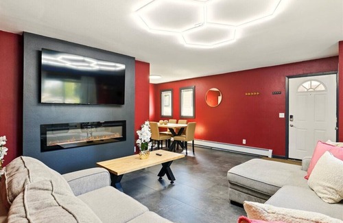 University Area House | Frost & Found - Classic Stay 3-bedroom 1-bath townhouse near Hospitals and UAA.