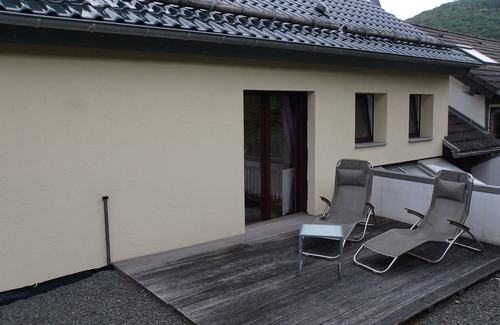 Rurberg House | Fuchsloch vacation home: plenty of space for 6-12 people on the banks of the Rursee
