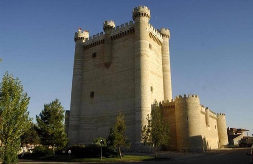 Fuensaldana Condo | FUENSALDAÑA TURÍSTICA Tourist House Nº 47-28