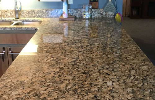 Panacea Condo | Full Cable And Sports And .two TVs.Wi-Fi Sleeps 6 Or More Full Kitchen.