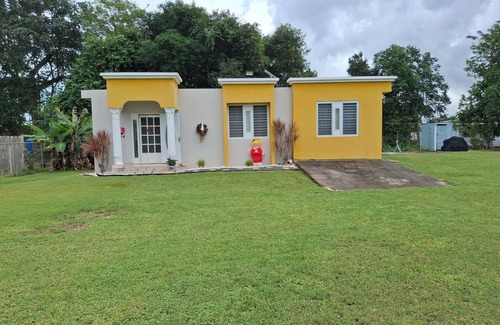 Cocos House | Full house in rural area. Close to carr #2,pharmacy,supermarket,gas station