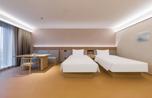 Xiaoshan Hotel | Full Season Hotel-HGH