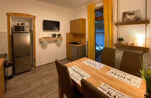 Nietleben Apartment | Fully equipped apartment for up to 5 people.