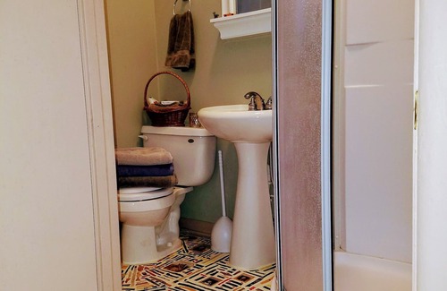 Calumet Apartment | Fully equipped apartment for short term vacation rentals!