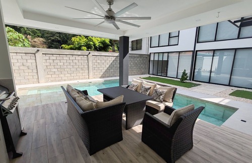 Punta Leona House | Fully equipped house, 5 minutes from magnificent beaches.