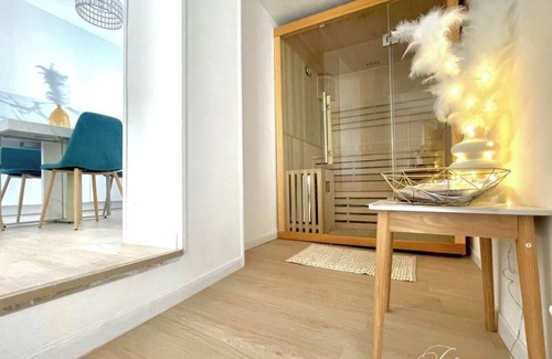 Gare Apartment | Fully equipped luxury apartment with jacuzzi and sauna 4 minutes from the beach