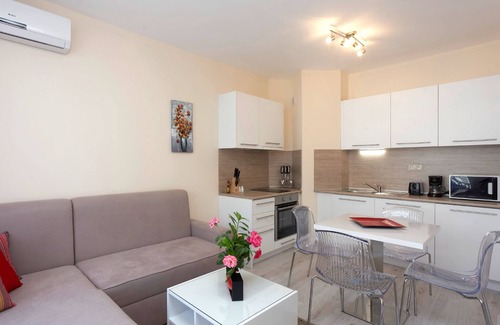 Varna Apartment | fully equipped one-bedroom apartment with one bedroom and one living room