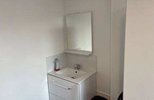 Poste Bed & Breakfast | Fully furnished room