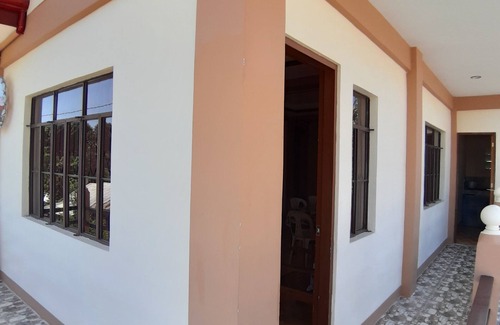 Puerto Princesa City Centre Apartment | Fully furnish transient house.
