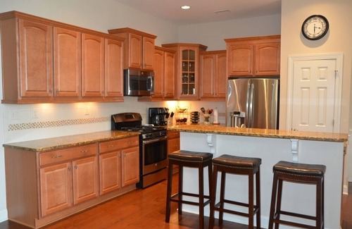 Apex House | FULLY FURNISHED - 12 OAKS