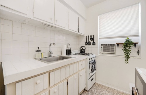 East Little Havana Apartment | Fully Furnished 1BR Apartment in Miami's heart, easy access to major highways!