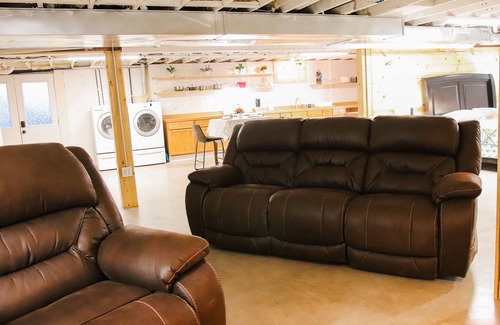 Fulton Apartment | Fully Furnished Basement Apartment only 3 miles to Fulton on State Road Z