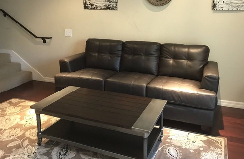 Clairemont House | Fully Furnished, beach close, close to freeways, hospitals, colleges!