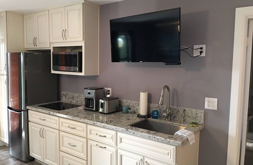 Mira Costa Apartment | Fully Furnished Beautiful Studio for your vacation.