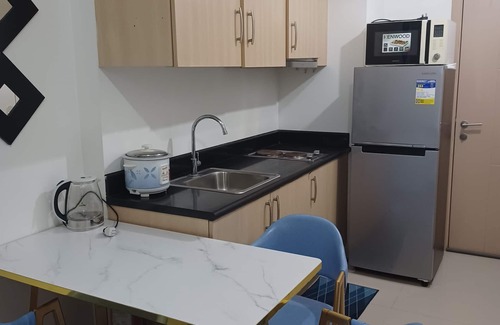 Highway Hills Condo | Fully Furnished Condo at SMDC