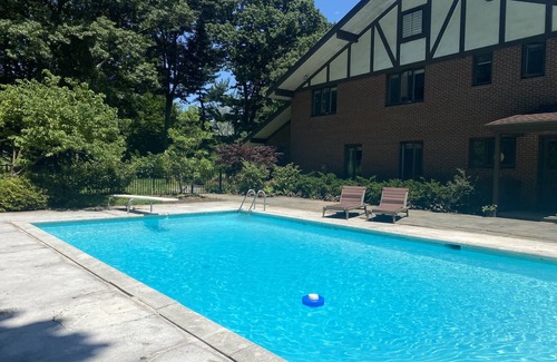 Closter House | Fully Furnished, Monthly, Massive 6 Bedroom Estate Home on 7 Acre Organic Farm!