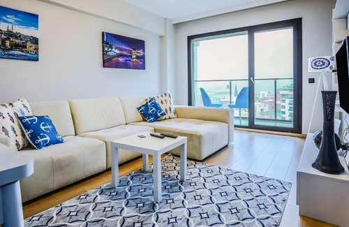 Kaynarca Apartment | Fully Furnished Residence with Security in Pendik