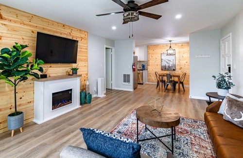 Goleta Condo | Fully Furnished w/Wifi & Patio, 2 mi to USCB & Beach & 7 mi to Cottage Hospital