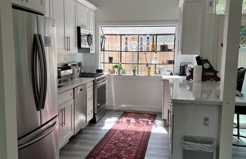 Pacific Palisades Apartment | Fully remodeled 2+2 palisades apartment