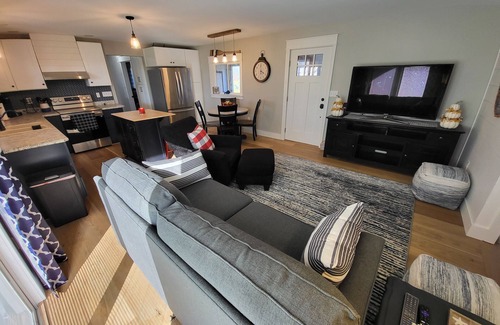 Curtice House | Fully remodeled house 5 min from Lake Erie, large yard.