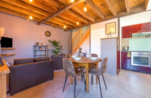 Meilly-sur-Rouvres House | Fully renovated former saddlery workshop in the heart of the countryside!