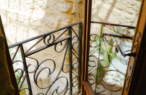 Lespignan House | Fully renovated 19th century French house w/private pool, AC & inner courtyard