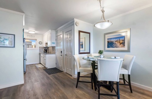 Wilmington Beach Condo | Fully Upgraded for 2025! Huge Deck, Full-Size Pool, Beach Front, Linens Included