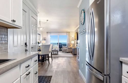 Wilmington Beach Condo | Fully Upgraded for 2025! Huge Deck, Full-Size Pool, Beach Front, Linens Included