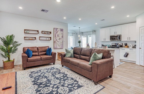 Katy House | Fulshear Home w/Private Backyard & Community Pool