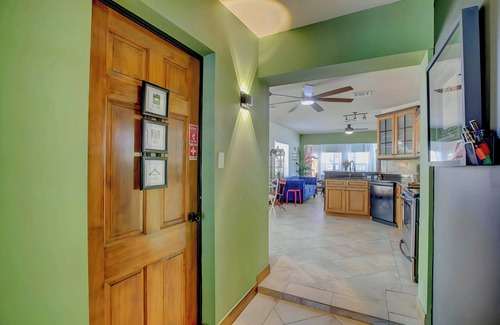 North Central Hollywood House | Fun Filled Resort: Hot Tub, Tiki Bar & Arcade Room