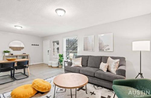 Cherrywood Apartment | Fun For All in Modern Apt Pool and Grill and Dog Park
