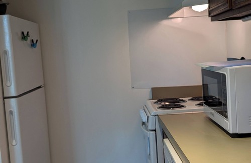 Daphne Apartment | Fun Little Studio in Daphne - Great location