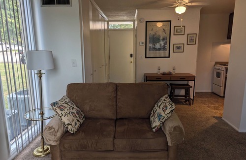 Daphne Apartment | Fun Little Studio in Daphne - Great location