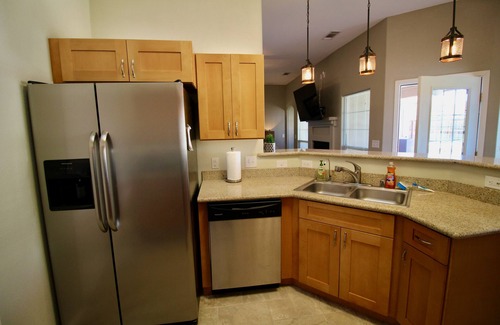 Carlsbad House | Fun New Family Extravaganza Sleeps 10 & King Beds