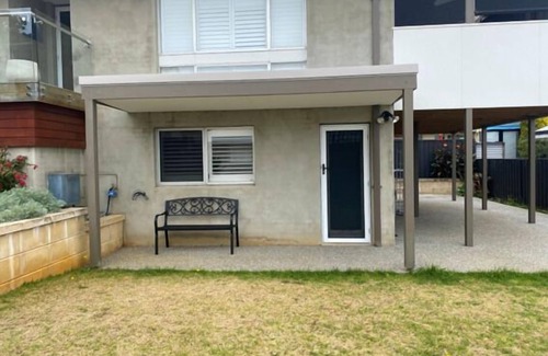 Mount Melville Apartment | Functional comfort awaits at your private space to explore Albany