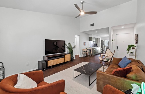 Quail Hollow House | Funky Austin Getaway: 2-bedroom minutes away from Q2, Domain, & more.