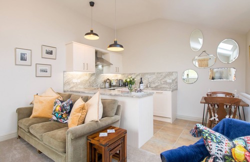 Penny Bridge Cottage | Funky, bijou cottage in stunning location