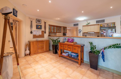 South Yunderup House | Funland, Family Home On The Canals Mandurah
