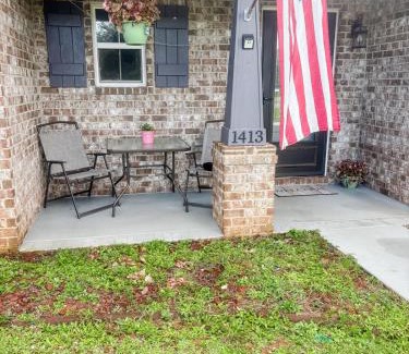 River Trace House | FUNshine Cottage!