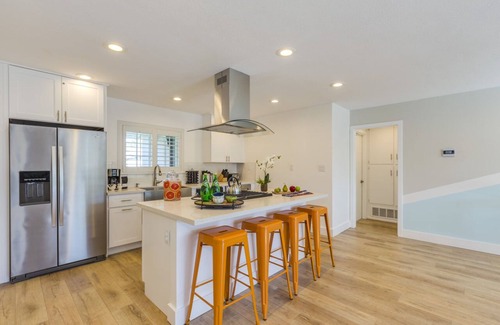 Southeast Anaheim House | Funtierland + Maverick + Wifi + Pool + Pet Friendly