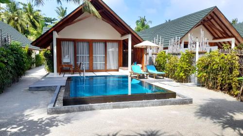 Furaveri Resort | Furaveri Maldives - COMPLIMENTARY ROUND-TRIP SEAPLANE TRANSFER for two for a minimum of 5 nights or more from May 1st to October 31st, 2025
