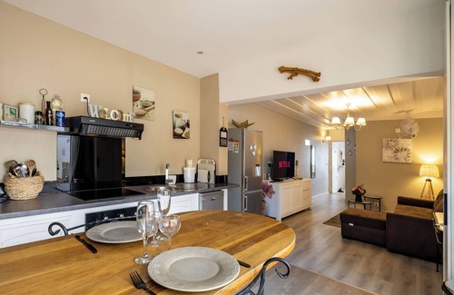 Carosse Apartment | Furnished tourist accommodation, classified 4 * with swimming pool, 2 to 3 people in St Gilles les Bains