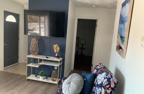 Coldbrook Apartment | furnished 2 bedrooms house near Hospital