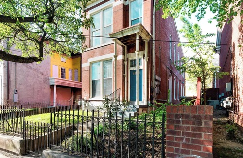 Phoenix Hill Apartment | Furnished Accommodations, 1 Block from UL Hospital, Ten minutes from everything.