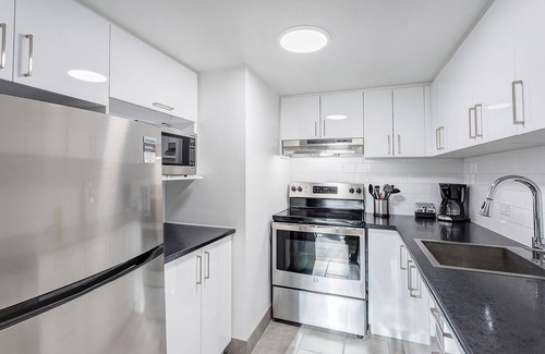 Milton Park Apartment | Furnished Apartment - Downtown Montreal - 2 BEDROOMS SUITE