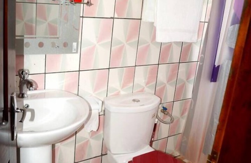 Douala Apartment | Furnished apartment: Vacation rental Douala, Cameroon