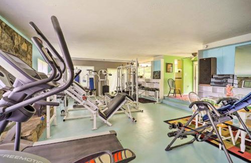 Frank Apartment | Furnished Deck and Home Gym Bakersville Retreat!