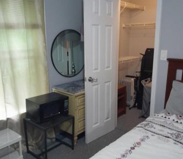 Sandy Springs House | Furnished master bedroom