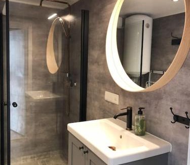 Torsby House | Furukrona - Private Glass Dome, Sauna and Hot Tub!
