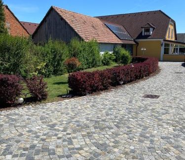 Rohrendorf bei Krems Bed & Breakfast | Gästehaus Fischer Rohrendorf